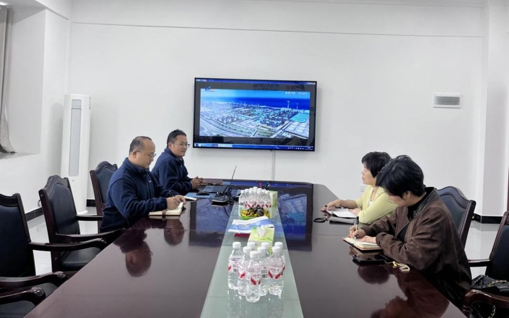 2.校企座谈会现场