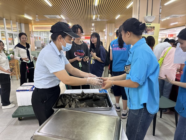 食堂工人员
