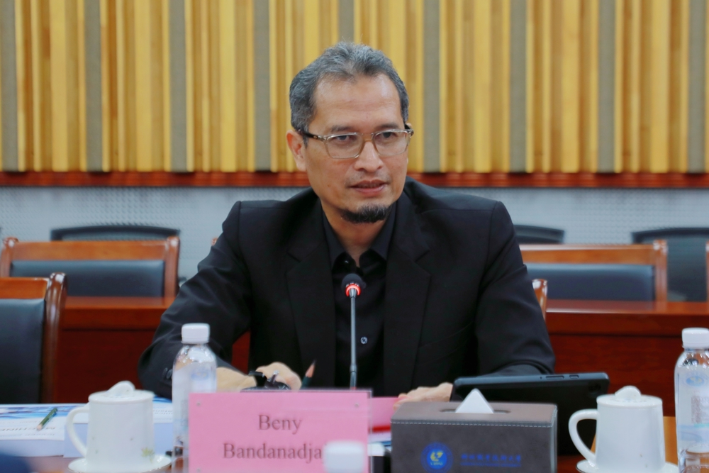 retouch_2025111615300363