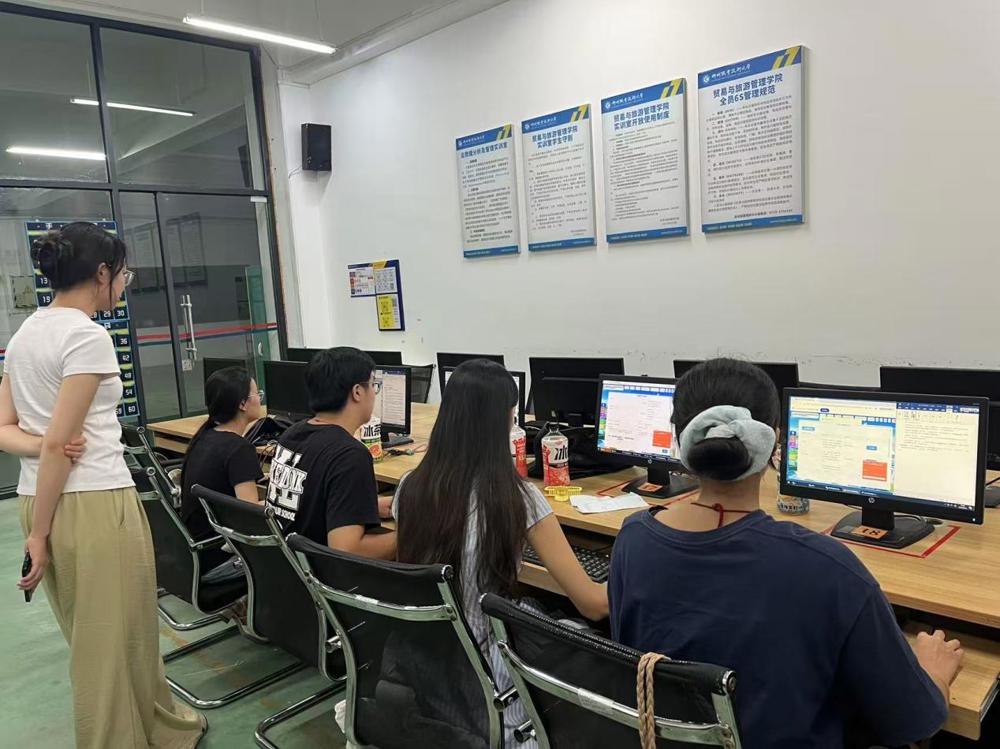 bfa67e5ad45867bbb3b27d1768f60cc