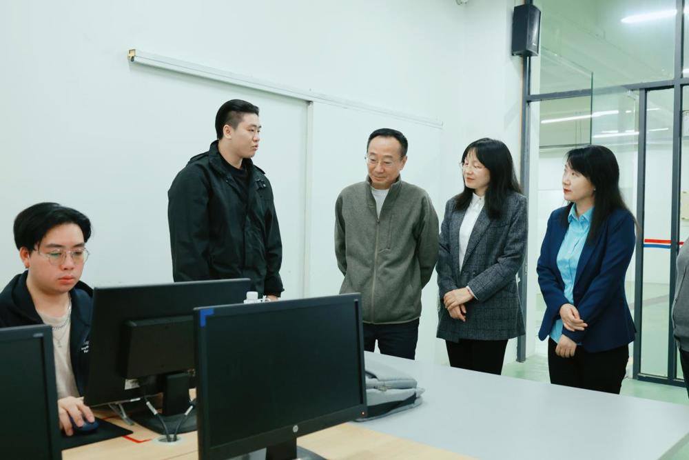 8b8ee93909df9957a5245fe82957cc6 8b8ee93909df9957a5245fe82957cc6